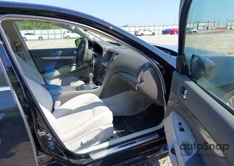 2015 Infiniti Q40 from USA, damaged, VIN JN1CV6AP7FM580641